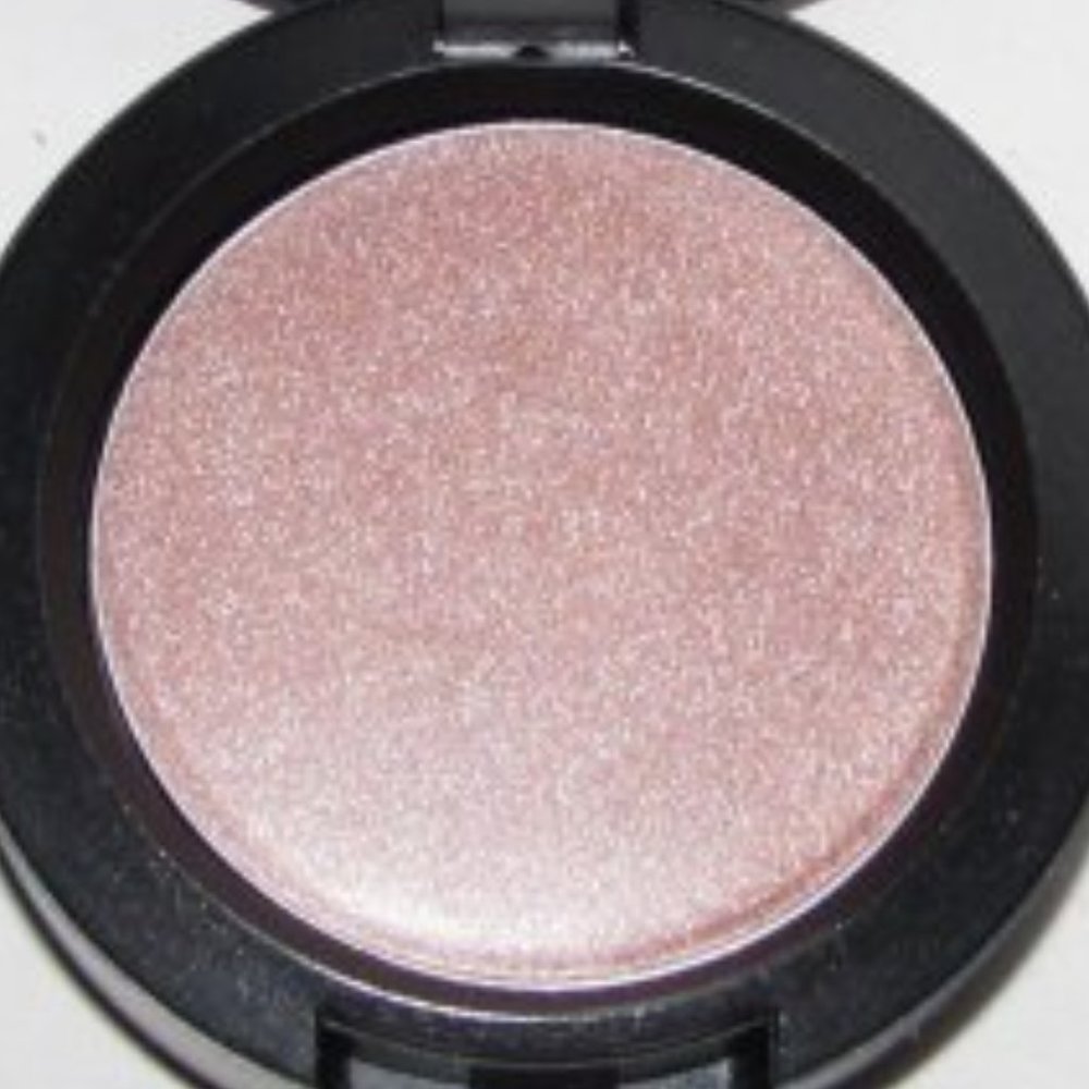 MAC Blush "SHELL" Cream Colour Base - Picture 6 of 7